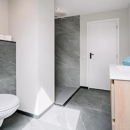 Buitengewoon Libeek Holiday home Sint Geertruid
