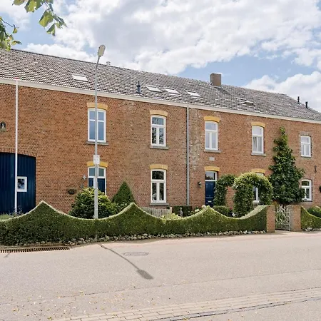 Buitengewoon Libeek Holiday home Sint Geertruid